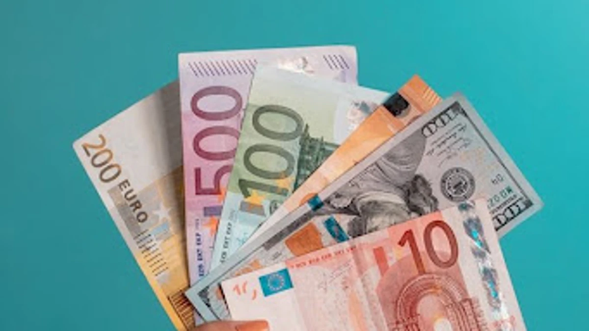 Pago al contado: ¿Cómo obtener el dinero en efectivo cuando el cliente recibe la factura?